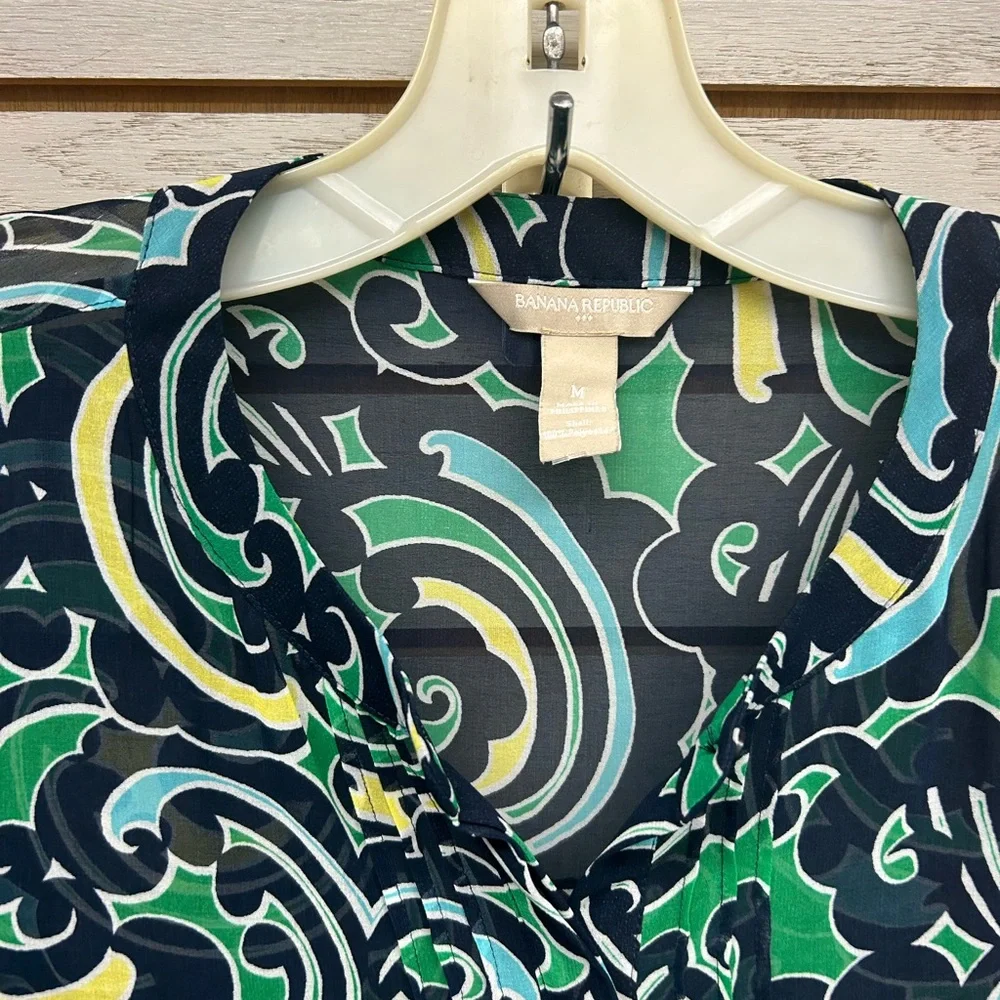 Banana Republic Swirl Pattern Blouse in Green and Blue - Picture 2 of 8